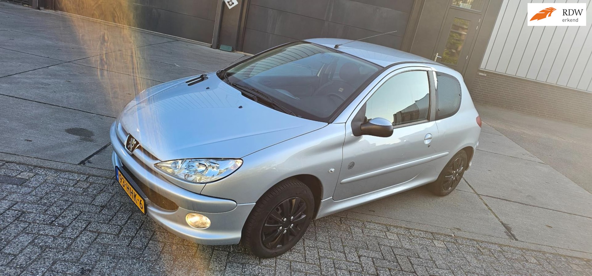 Peugeot 206 - 1.4 Génération lage km stand nieuwe apk - AutoWereld.nl
