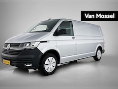 Volkswagen Transporter - 2.0 TDI L2H3 30 Highline Navigatie + Multimedia | Comfort stoelen | Alarm | Trekhaak |
