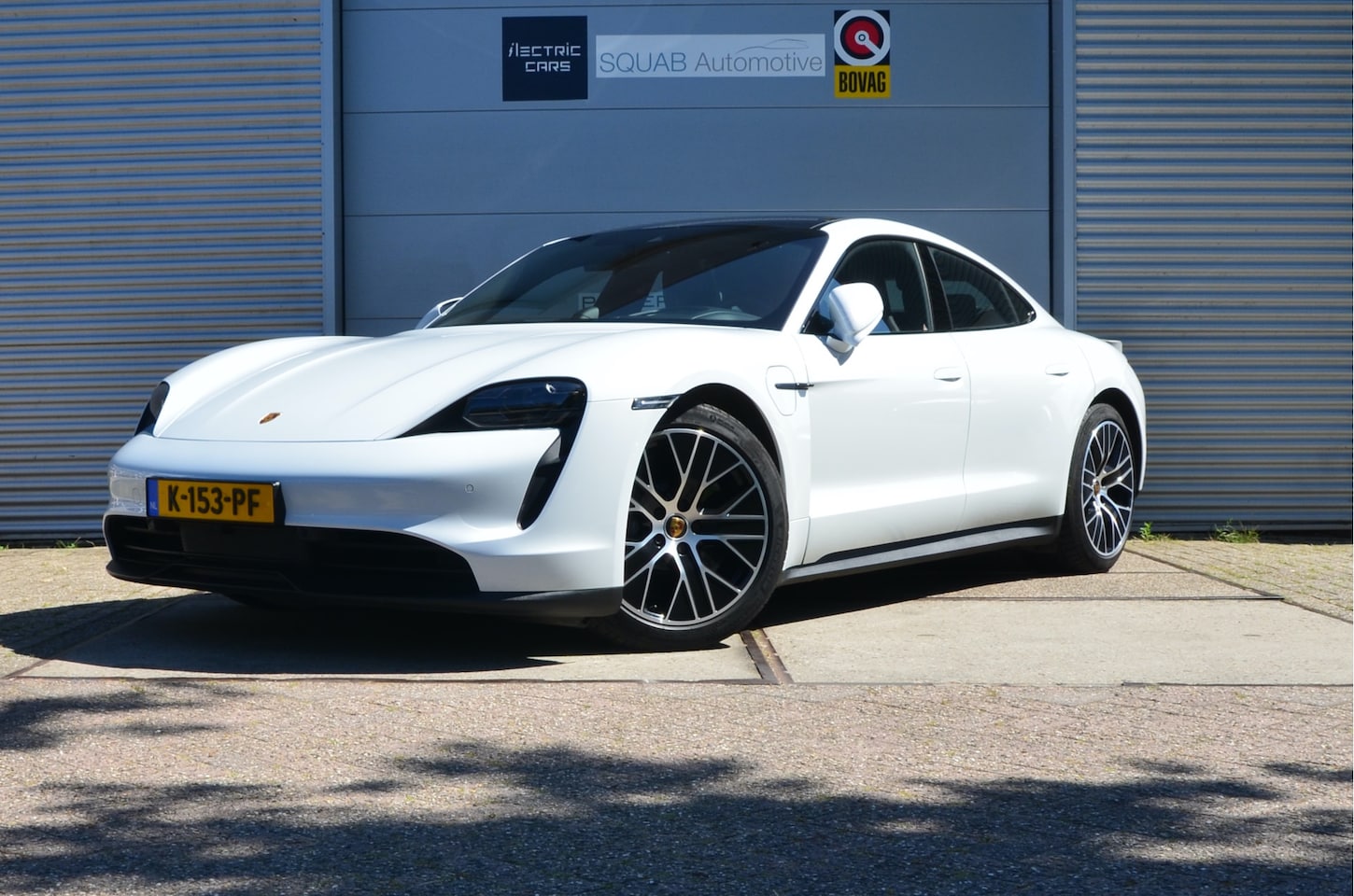 Porsche Taycan - 4S Performance 84 kWh Sport Chrono, 4x4 + achteras besturing, Pano, incl. BTW - AutoWereld.nl