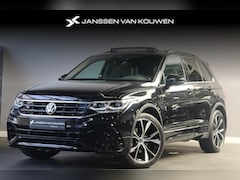 Volkswagen Tiguan - 1.5 TSI R-Line / Panoramadak / 20" Velgen / Stoelverwarming