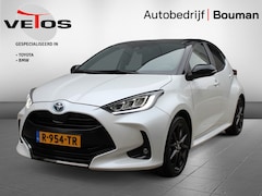Toyota Yaris - 1.5 Hybrid Style / Bi-tone / Leder / Navigatie