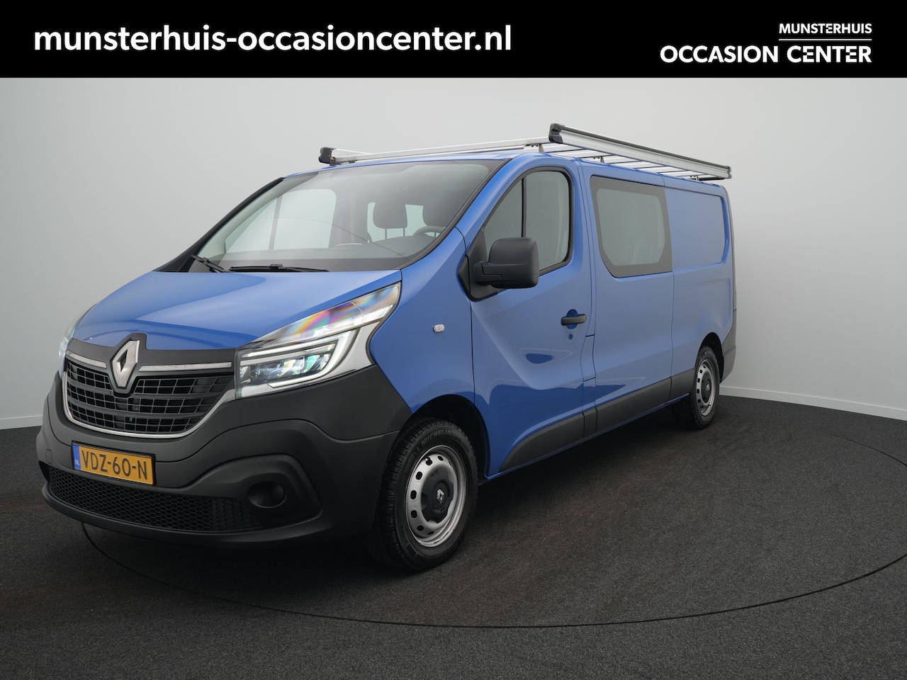 Renault Trafic - 2.0 dCi 120 T29 L2H1 DC Comfort - Trekhaak - Imperiaal - Navigatie - AutoWereld.nl