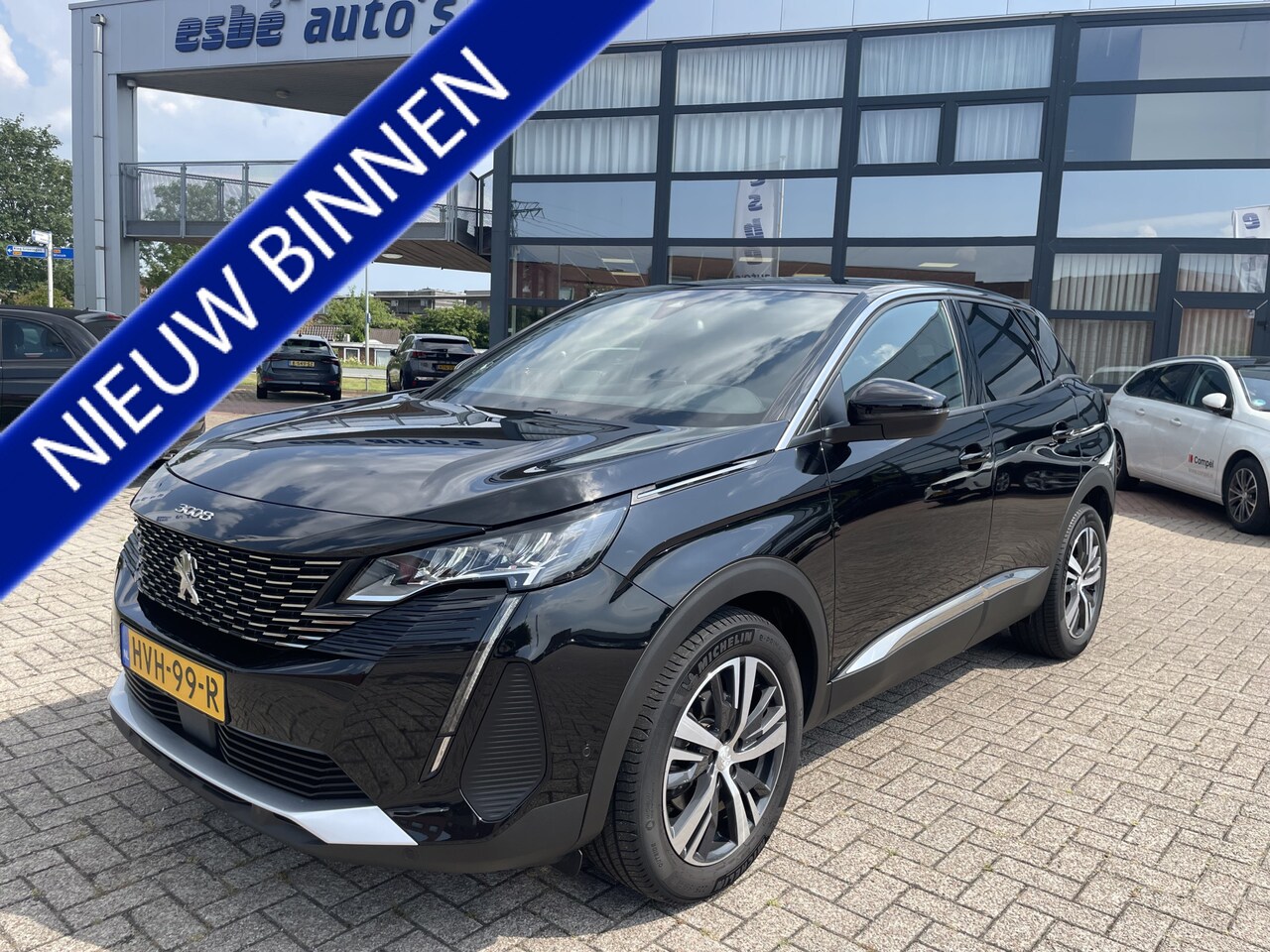 Peugeot 3008 - 1.2 PureTech 130 Automaat Allure Pack Navigatie Camera Carplay Adaptieve Cruise DAB Stoelv - AutoWereld.nl