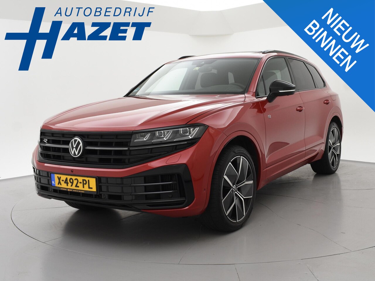 Volkswagen Touareg - R 3.0 TSi V6 eHybrid 4MOTION R 462 PK *CHILI RED* + PANORAMA | STOELVENTILATIE | LUCHTVERI - AutoWereld.nl