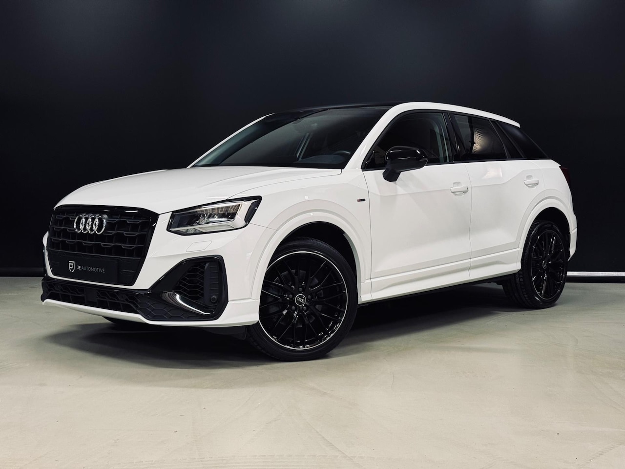 Audi Q2 - 35 TFSI S-Line, Pano, Apple Carplay, Camera, Cruise, Clima, 19" Velgen, Dealer Onderhouden - AutoWereld.nl
