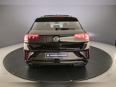 Volkswagen T-Roc - R-Line 1.5 TSI 150pk DSG Automaat Trekhaak, Black Style, Panoramadak, Adaptive cruise cont