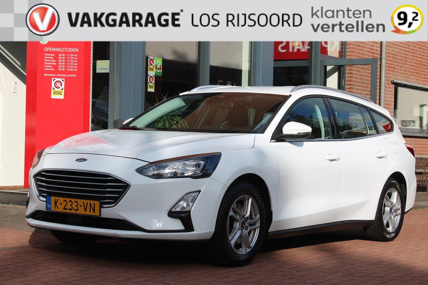 Ford Focus Wagon - 1.0 EcoBoost *Business* | Carplay | Cruise & Climate Control | Camera | PDC | Navigatie | - AutoWereld.nl