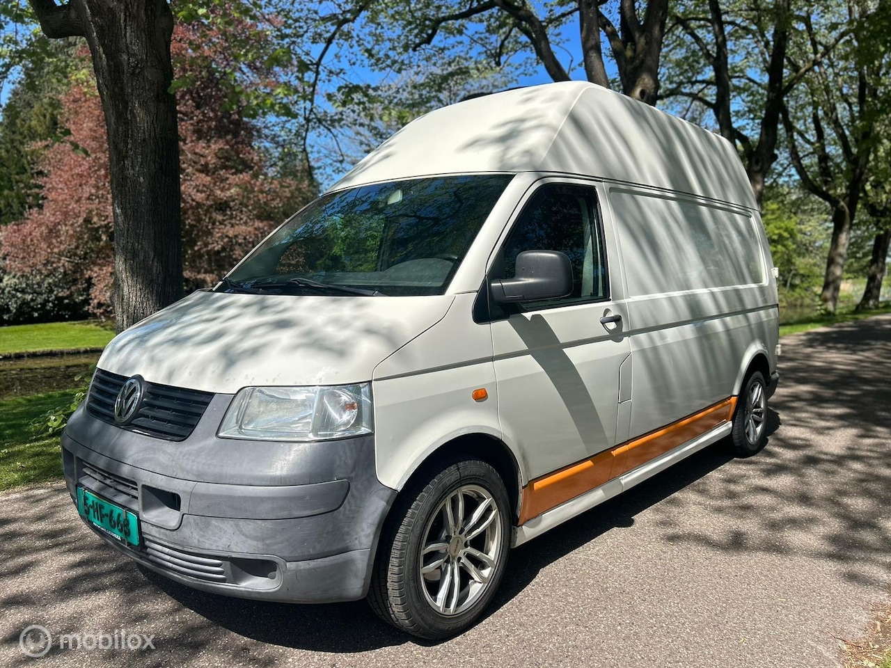 Volkswagen Transporter - Camper/ stroom / water / bed / kraan/ - AutoWereld.nl