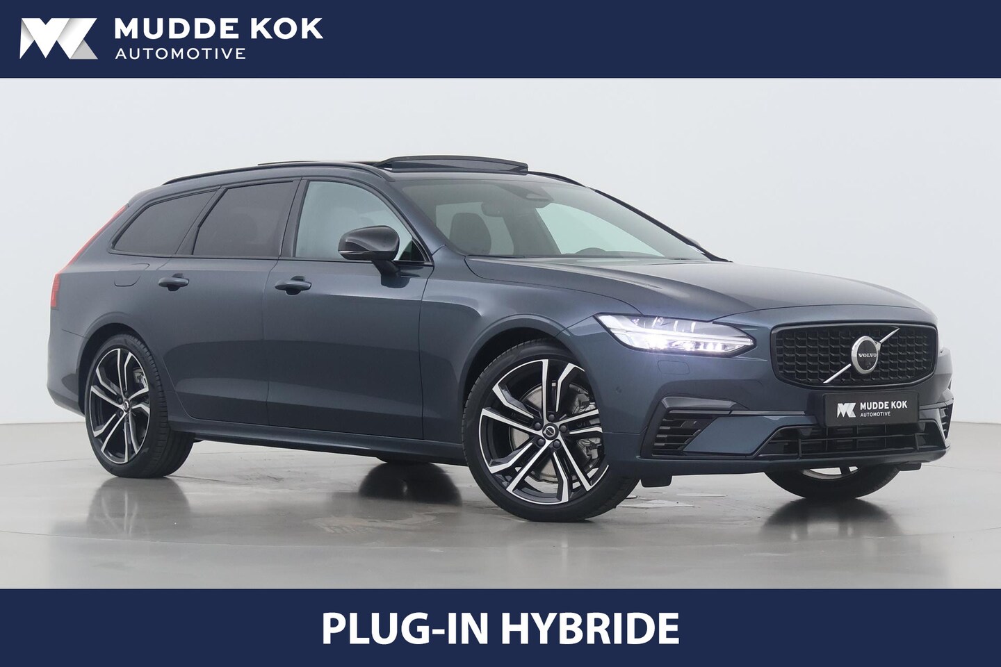 Volvo V90 - T6 Plug-in hybrid Ultra Dark | Bowers&Wilkins | Luchtvering Achter | Head-Up | ACC | Panor - AutoWereld.nl