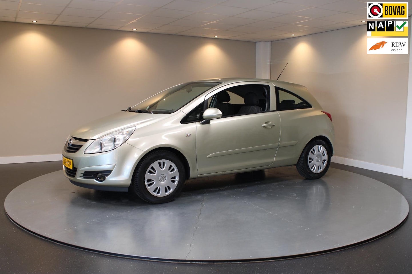 Opel Corsa - 1.2-16V Enjoy *Airco* Trekhaak|Origineel NL - AutoWereld.nl