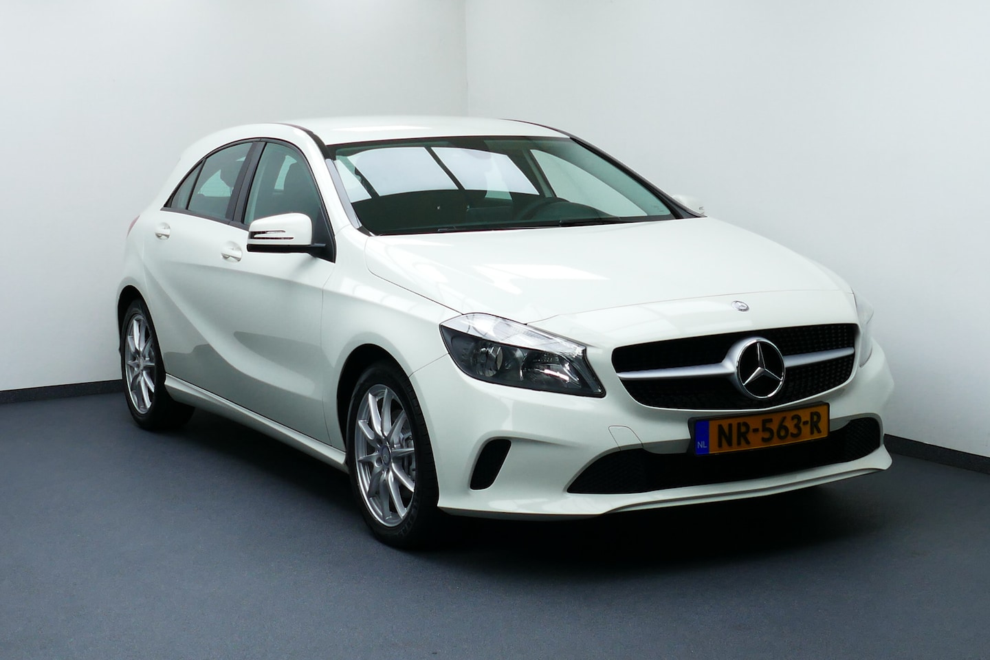 Mercedes-Benz A-klasse - 160 My First Star. Navi, Camera, Airco, Cruise, 16"LMV - AutoWereld.nl