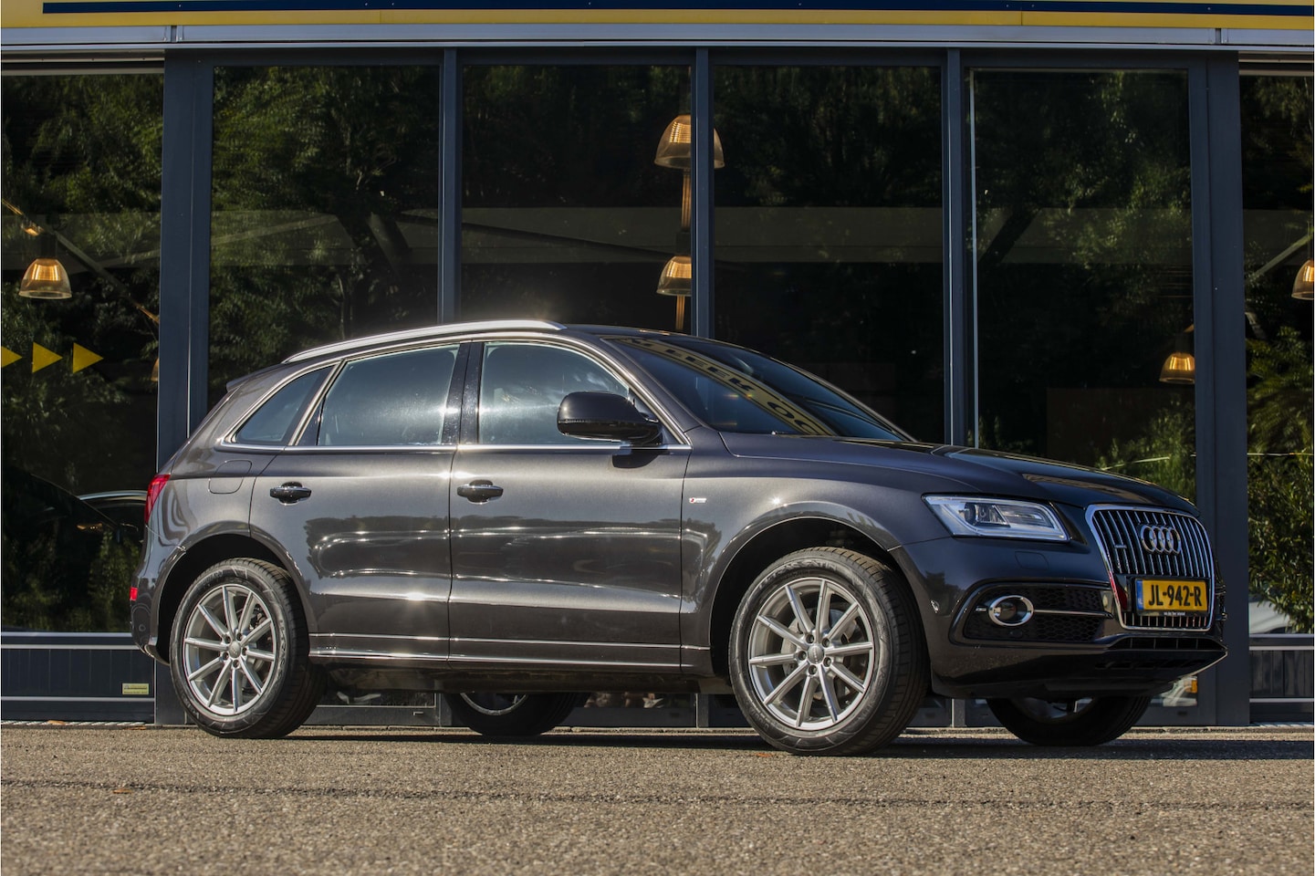 Audi Q5 - 2.0 TFSI quattro Adrenalin Sport 2.0 TFSI quattro Adrenalin Sport - AutoWereld.nl