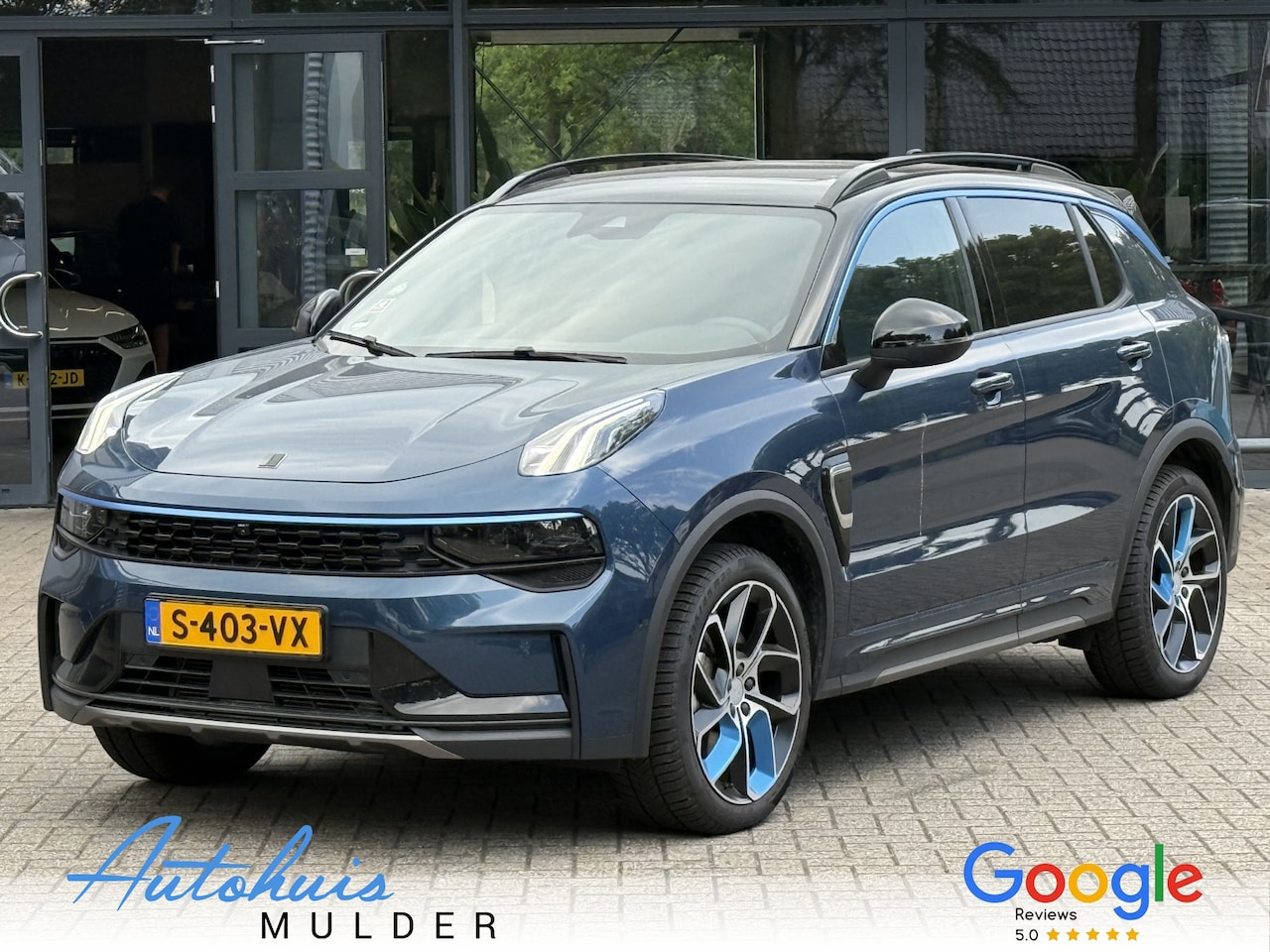 Lynk & Co 01 - 1.5/Panoramadak/Apple carplay/Cruise/Camera 360/Zwart Hemel - AutoWereld.nl