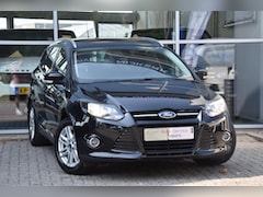 Ford Focus Wagon - 1.0 EcoBoost Titanium airco Navi. Pdc Trekhaak 1ste Eigenaar