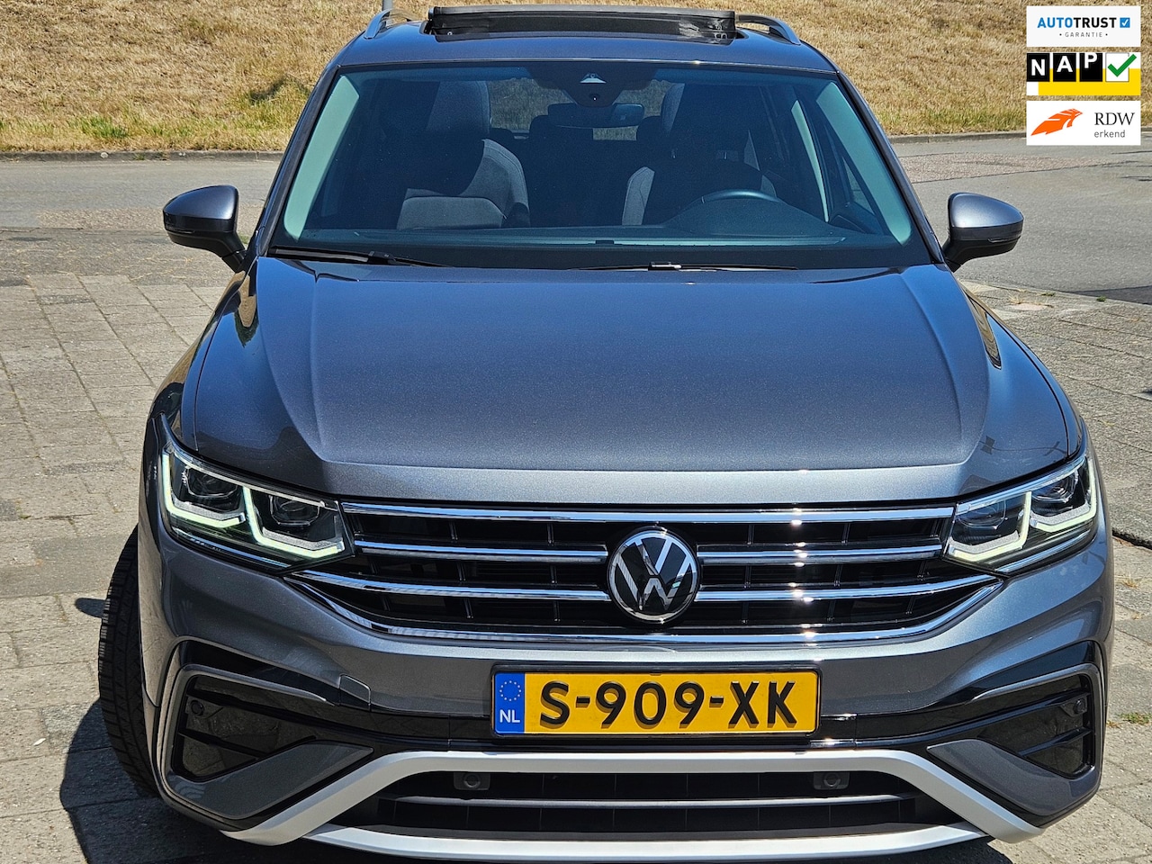 Volkswagen Tiguan Allspace - 1.5 TSI panoramadak 7P Automaat - AutoWereld.nl