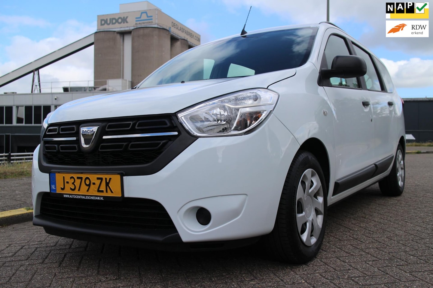 Dacia Lodgy - 1.3 TCe Essential 7p._AIRCO_NETTE AUTO - AutoWereld.nl