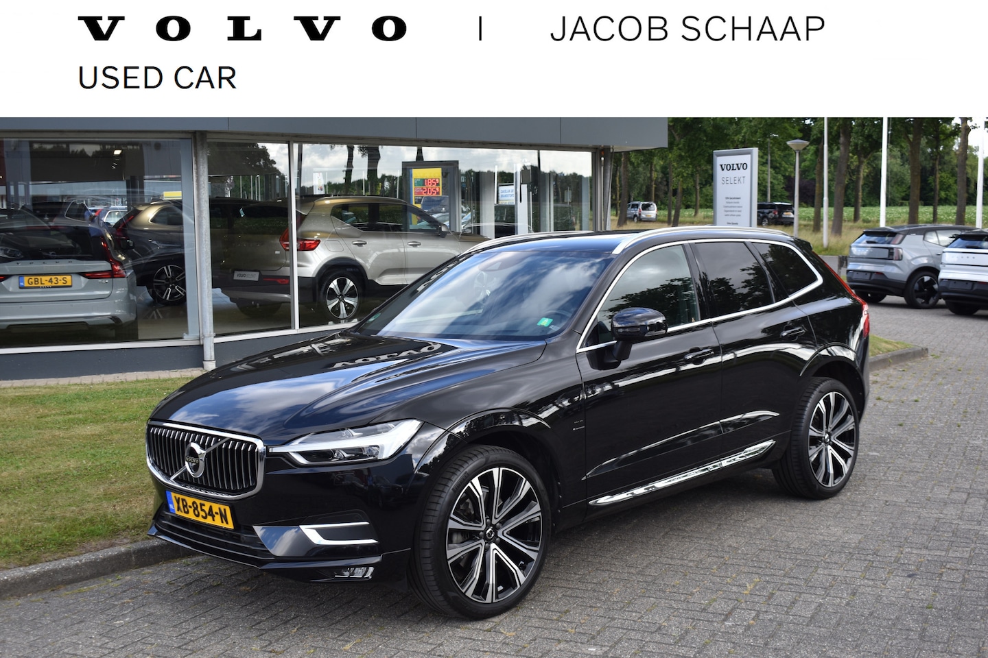 Volvo XC60 - 2.0 T5 AWD Inscription Keyless | Pano dak | Trekhaak | Stoel Stuurwiel verwarming incl Ven - AutoWereld.nl