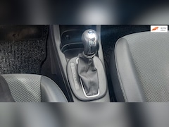 Opel Corsa - 1.4-16V Cosmo automaat cruise control trekhaak enzv