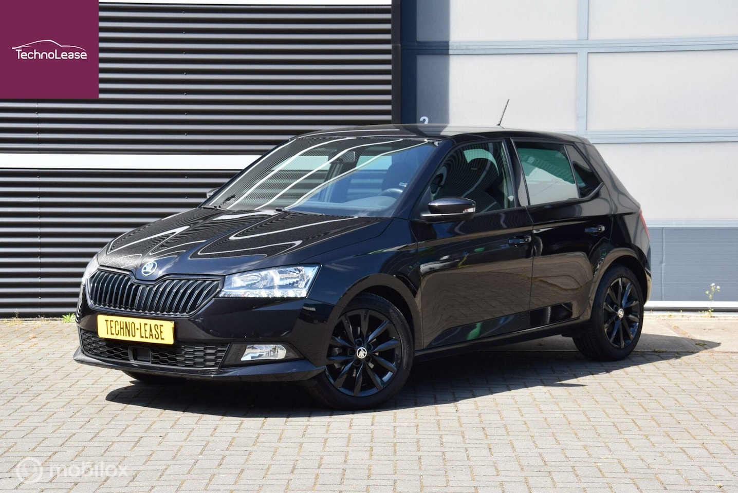 Skoda Fabia - 1.0 TSI Sport Business 70 kw Adaptive Cruise control Apple Carplay