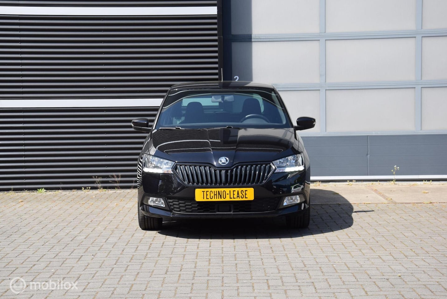 Skoda Fabia - 1.0 TSI Sport Business 70 kw Adaptive Cruise control Apple Carplay
