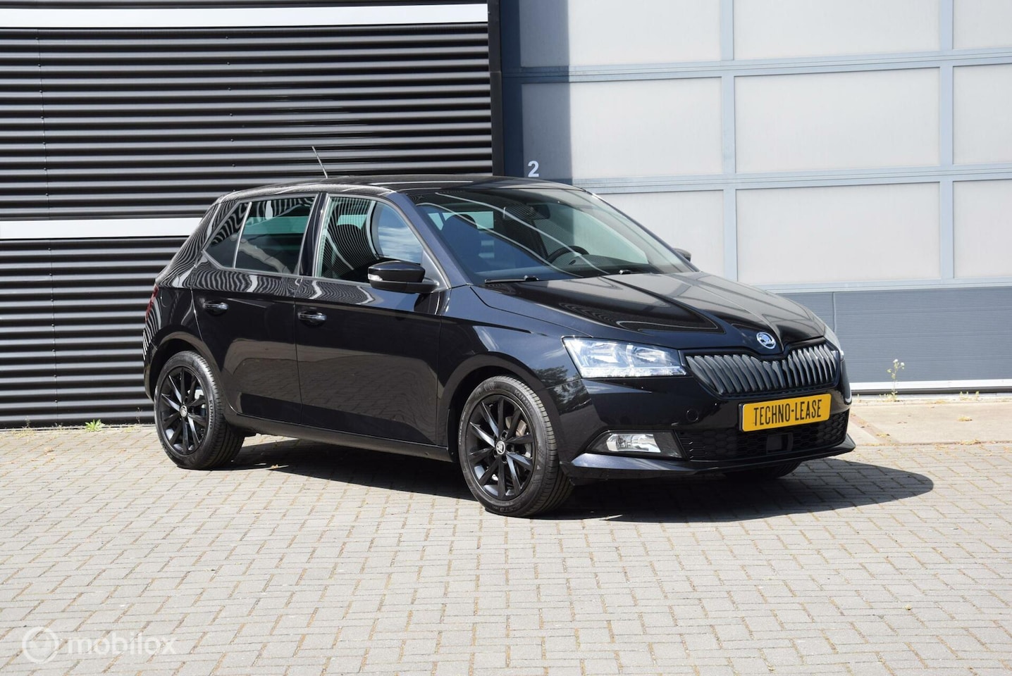 Skoda Fabia - 1.0 TSI Sport Business 70 kw Adaptive Cruise control Apple Carplay
