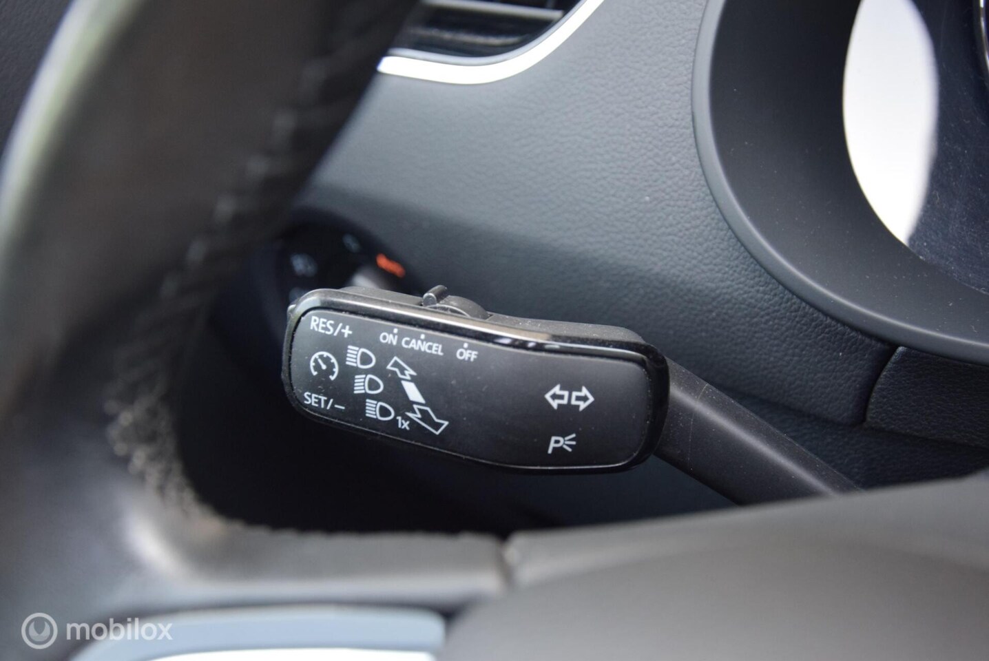 Skoda Octavia Combi - 1.5 TSI Greentech Business Edition Trekhaak Panoramadak Apple Carplay