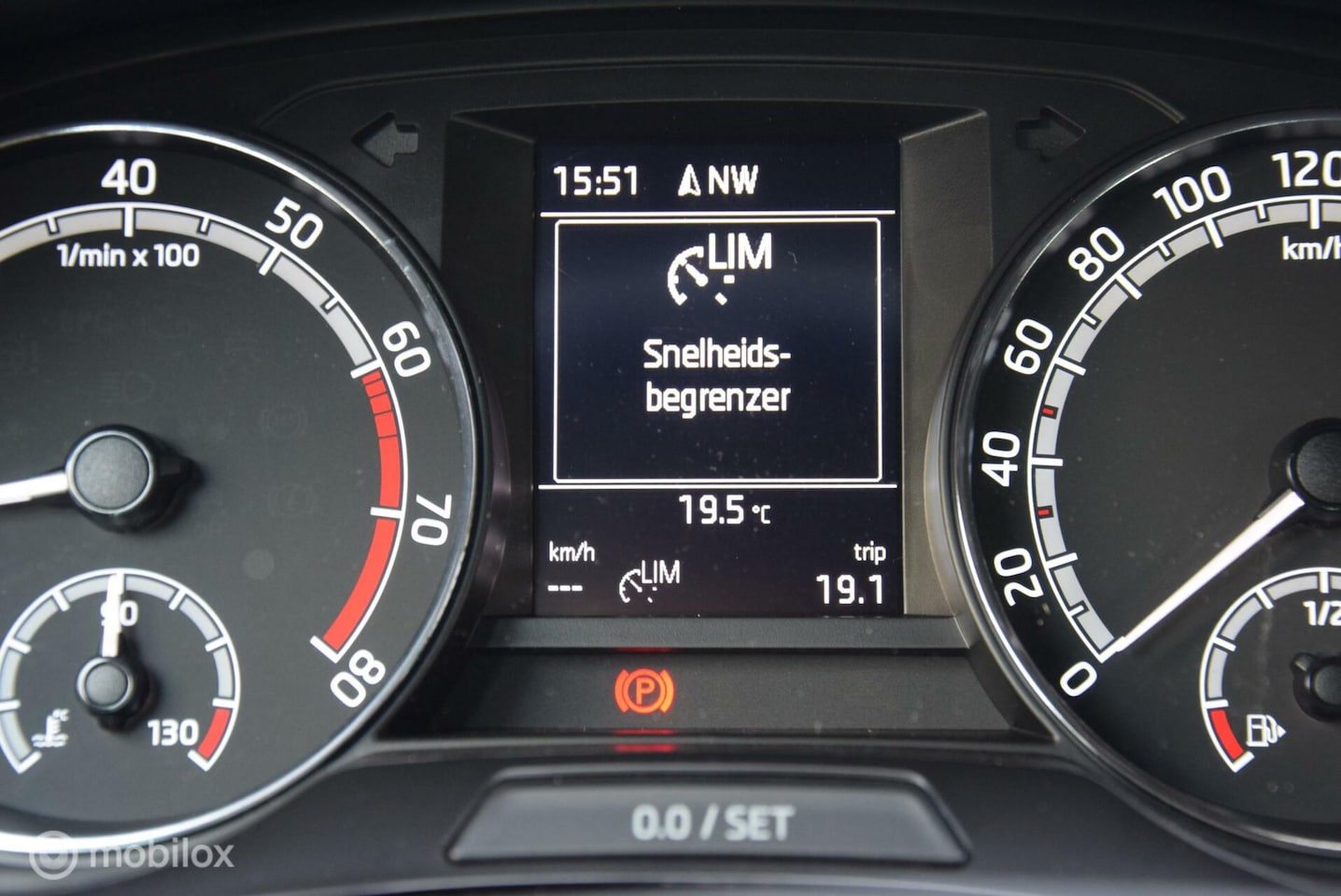 Skoda Fabia - 1.0 TSI Sport Business 70 kw Adaptive Cruise control Apple Carplay