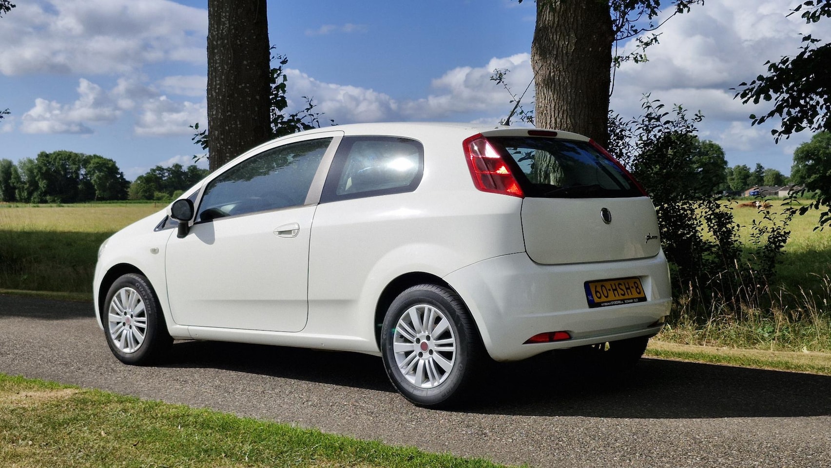 Fiat Grande Punto - 1.2 Edizione Lusso 1.2 Edizione Lusso (Airco / APK maart 2026 / Airco)