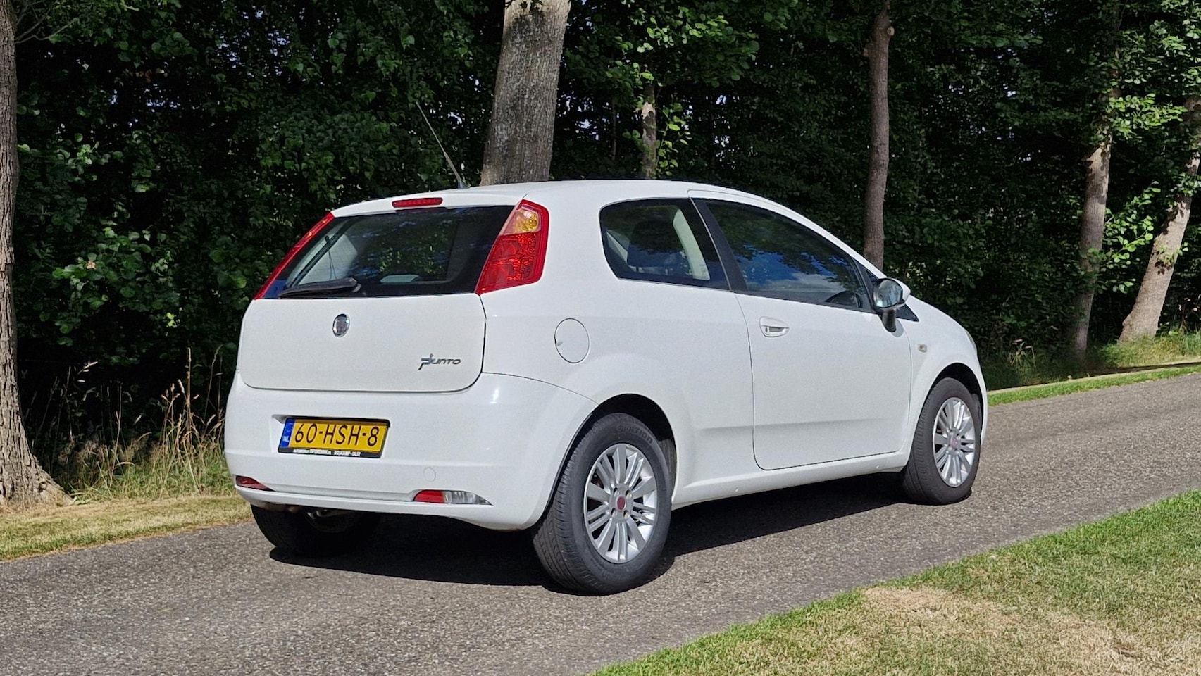Fiat Grande Punto - 1.2 Edizione Lusso 1.2 Edizione Lusso (Airco / APK maart 2026 / Airco)