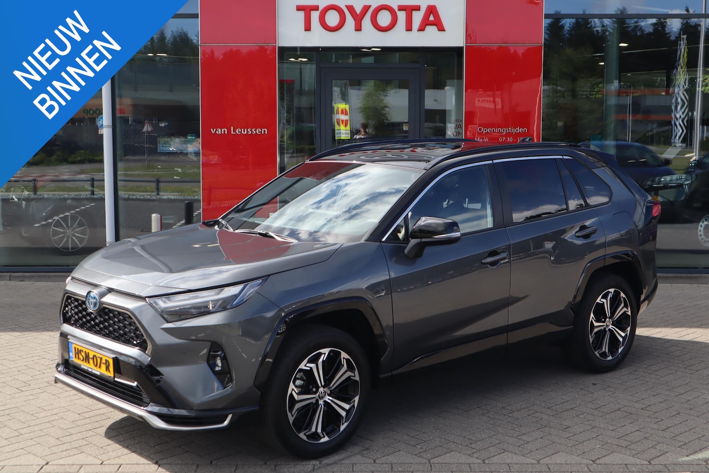 Toyota RAV4 - 2.5 PLUG-IN HYBRID AWD STYLE NIEUW & DIRECT LEVERBAAR STOEL/STUUR VERW. EL-ACHTERKLEP - AutoWereld.nl