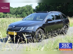 Skoda Octavia Combi - 1.5 TSI Greentech Business Edition Trekhaak Panoramadak Apple Carplay