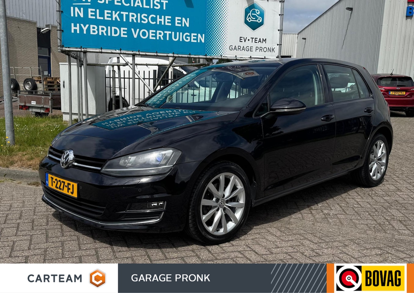 Volkswagen Golf - 1.4 TSI ACT Highline CRUIS/CAMERA/LEER/NAVI/MASSAG - AutoWereld.nl