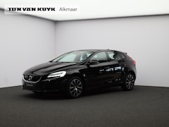 Volvo V40 - 1.5 T3 Dynamic Edition / Trekhaak / Adaptive Cruise / Harman Kardon / Verwarmde Stoelen /