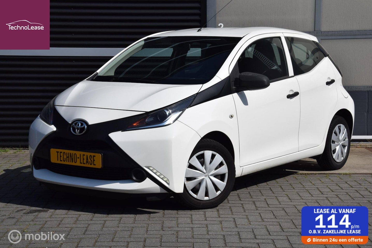 Toyota Aygo - 1.0 VVT-i X-Fun 5-deurs Airco Blueotooth - AutoWereld.nl