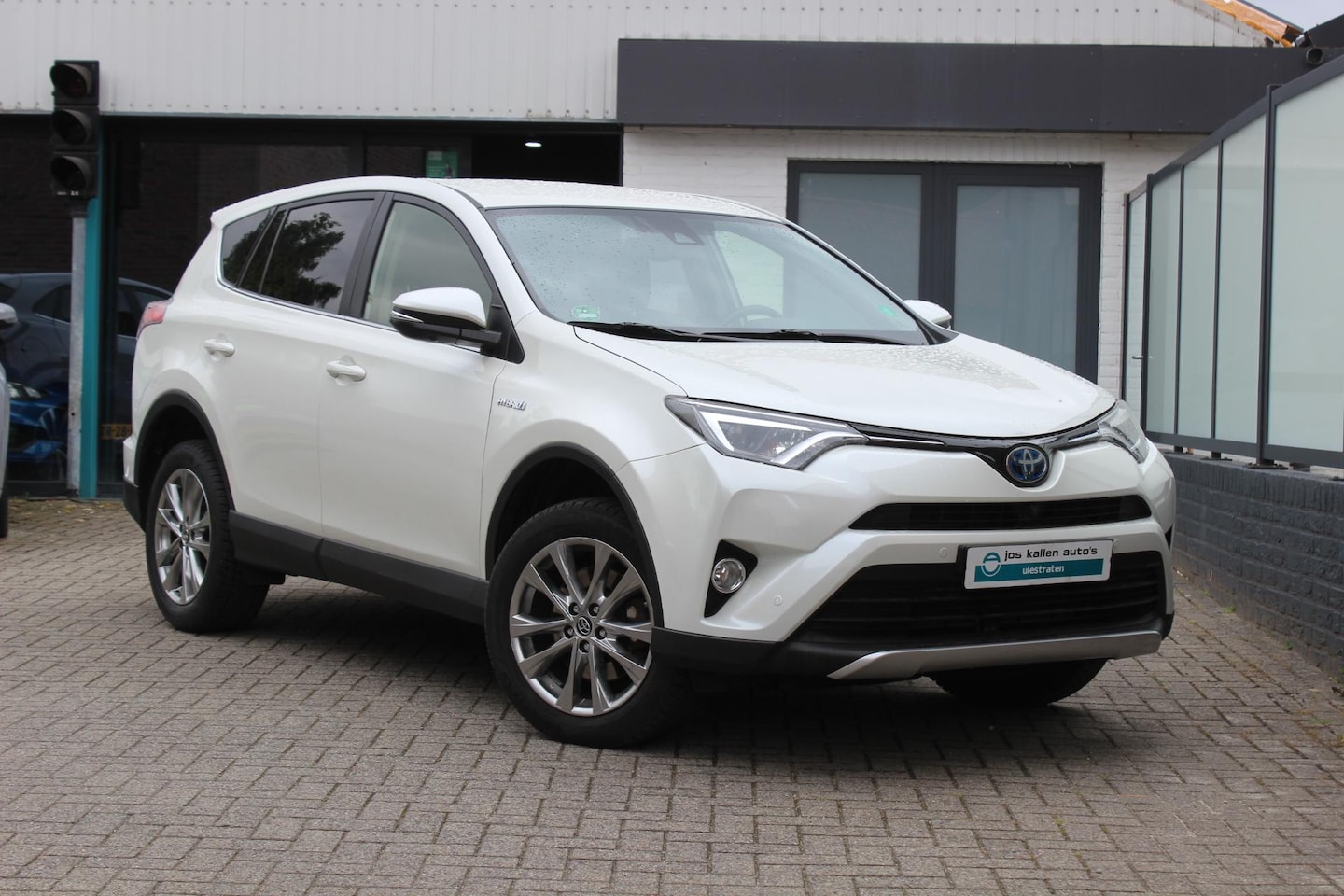 Toyota RAV4 - 2.5 Hybrid AWD Executive Business Leer, 360Camera, Pearl White. Winter Pack, Full Option - AutoWereld.nl