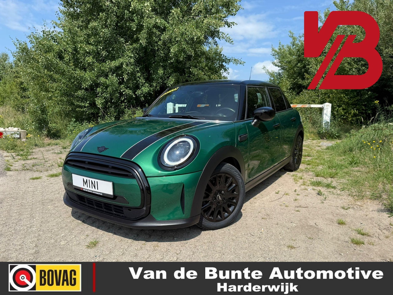MINI Cooper - 1.5 Classic *Automaat & Union Jack lampen* - AutoWereld.nl