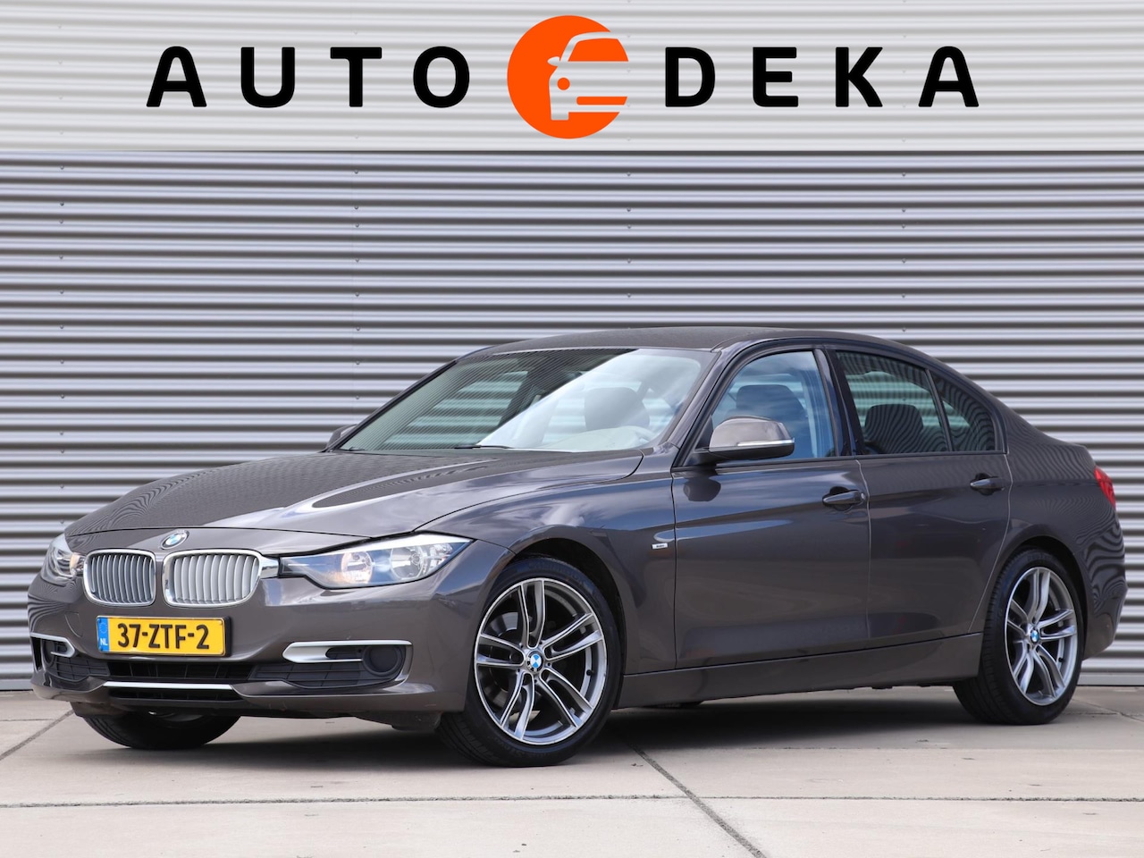 BMW 3-serie - 320d EfficientDynamics Edition Modern-line Automaat *Sportstoelen* - AutoWereld.nl