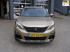Peugeot 3008 - 1.2 PureTech Allure automaat met navigatie en cruise control en airco en leren bekleding