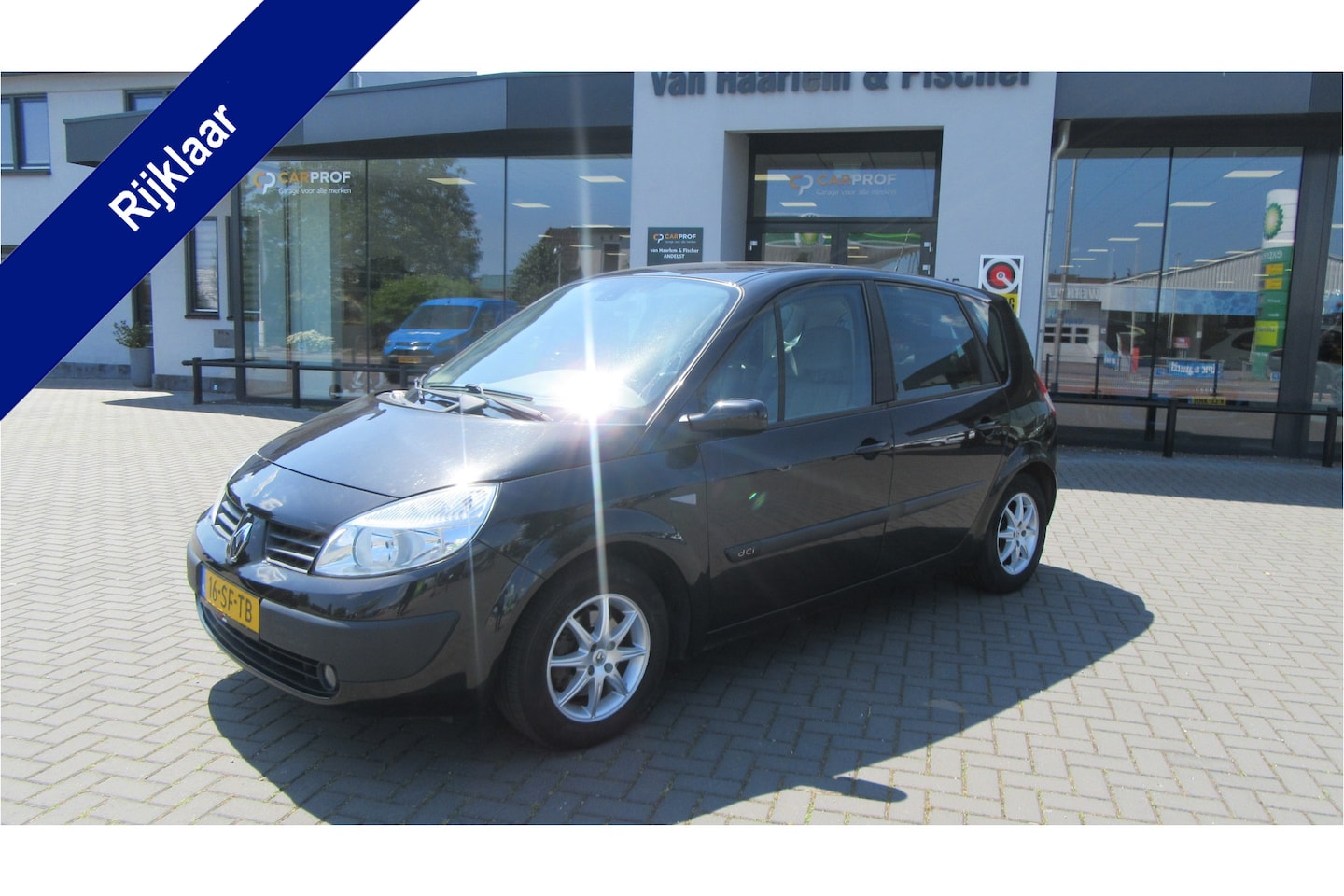 Renault Scénic - 1.5 dCi Dynamique Comfort 1.5 dCi Dynamique Comfort, Airco, Trekhaak - AutoWereld.nl