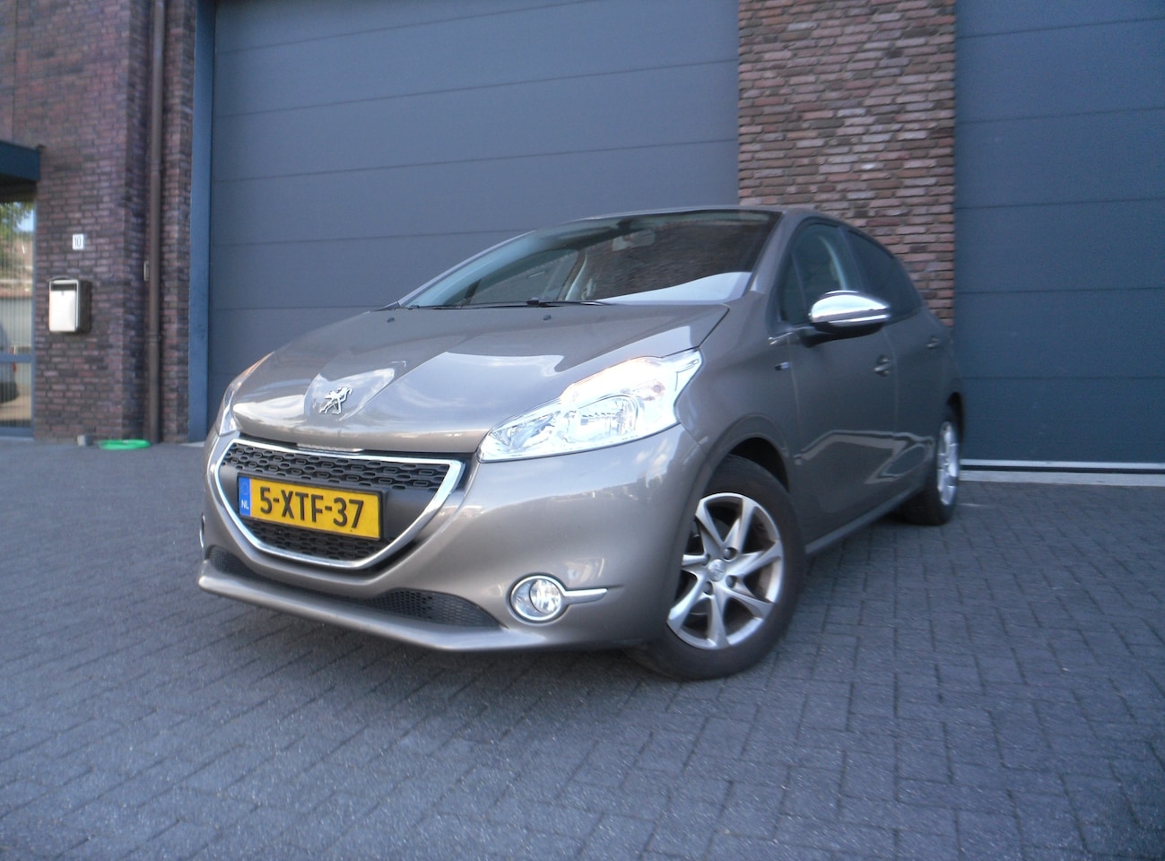 Peugeot 208 - 1.2 Vti Style Airco Cruise Isofix - AutoWereld.nl