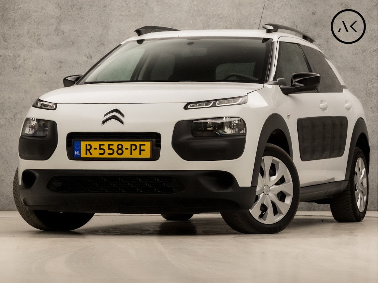 Citroën C4 Cactus - 1.2 PureTech Shine Sport Automaat (CAMERA, CLIMATE, GETINT GLAS, STOELVERWARMING, PARKEERS - AutoWereld.nl
