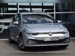 Volkswagen Golf - 1.4 eHybrid Style Airco Nav. Camera Pdc Trekhaak Led 1ste Eigenaar