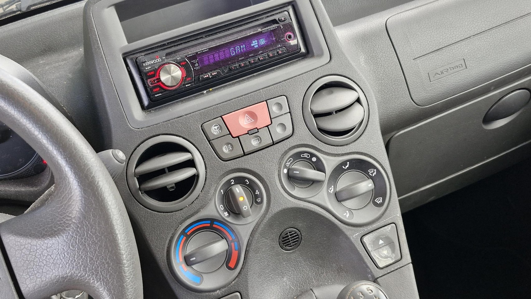 Fiat Panda - 1.2 Edizione Cool 1.2 Edizione Cool (Airco / APK Juni 2026 / City stuurbekrachtiging)
