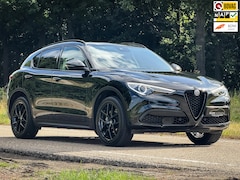 Alfa Romeo Stelvio - 2.0 T AWD B-Tech | CarPlay | Panorama | Clime | Adaptive cruise | Navi | Metalic | 1e eig.