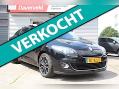 Renault Mégane Estate - 1.2 TCe Bose 5-deurs, nieuwe distributie-set, airco-climate control, cruise-control, panor
