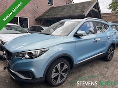 MG ZS - EV Luxury 45 kWh PANODAK / LEER / STOELVERW. / CAMERA / CARPLAY