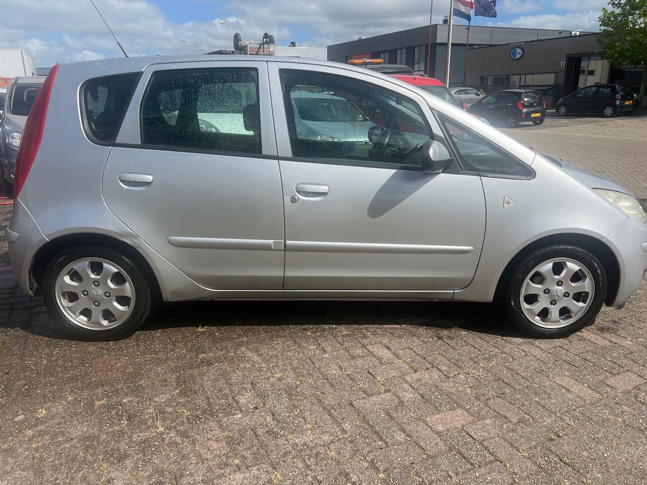 Mitsubishi Colt - 1.3 Invite airco el ramen apk nieuw bij verkoop - AutoWereld.nl
