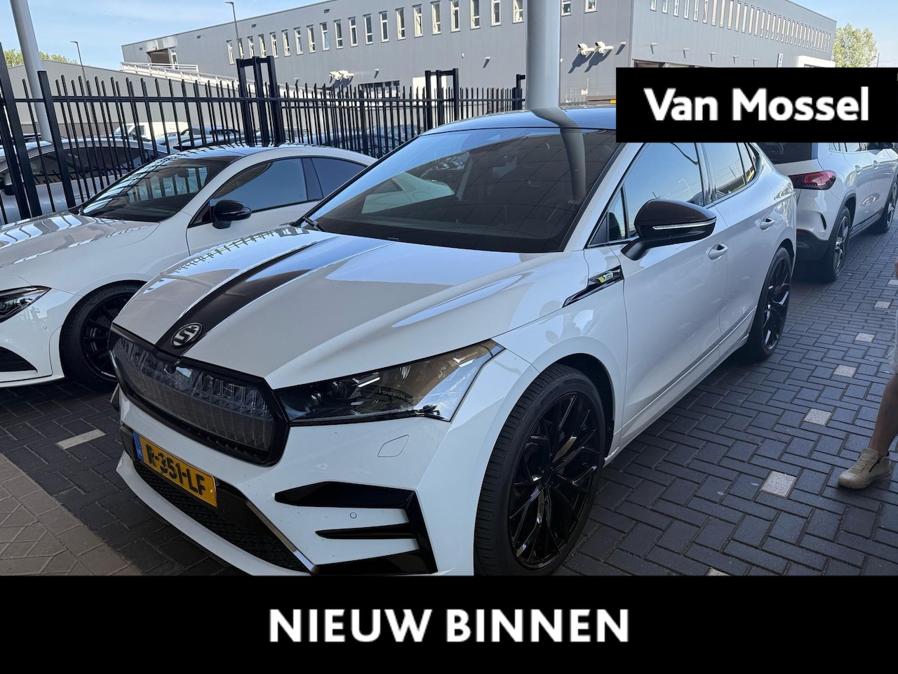 Skoda Enyaq Coupé iV - 80 RS 300 PK | Automaat | Matrix LED Koplampen | Massage Stoelen | Canton Geluidssysteem | - AutoWereld.nl