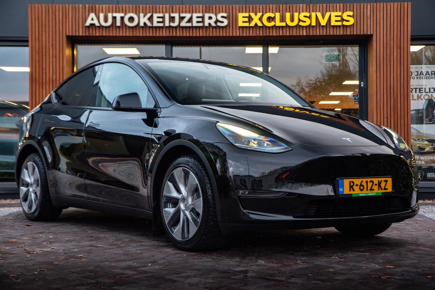Tesla Model Y - Long Range 75 kWh Stuurverw. Panodak - AutoWereld.nl