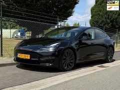 Tesla Model 3 - Performance AWD 82 kWh Enhanced Autopilot